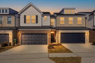 5604 Corgi Dr in Ann Arbor, MI - Building Photo - Building Photo