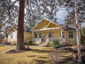 20246 Gaines Ct in Bend, OR - Building Photo