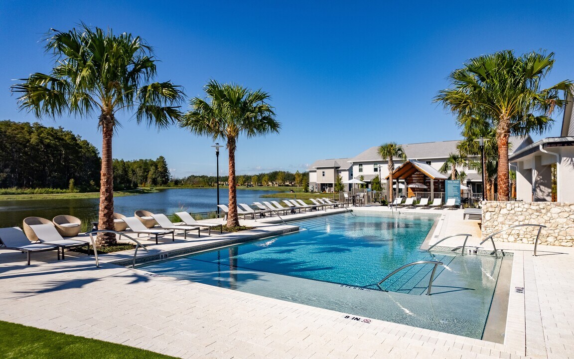 Cacema Townhomes in Kissimmee, FL - Foto de edificio