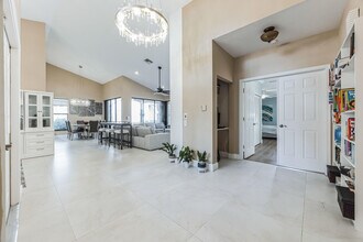 19365 Cherry Hills Terrace in Boca Raton, FL - Building Photo - Building Photo