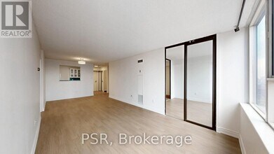 45 Carlton St. in Toronto, ON - Building Photo - Building Photo