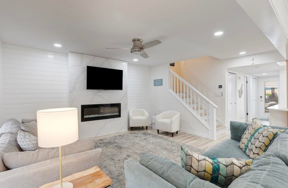 735 Sandpiper Pl in Miramar Beach, FL - Building Photo