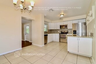 11018 102nd Ave N in Seminole, FL - Building Photo - Building Photo