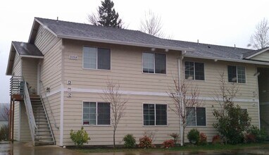 031-Pringle in Salem, OR - Foto de edificio - Interior Photo