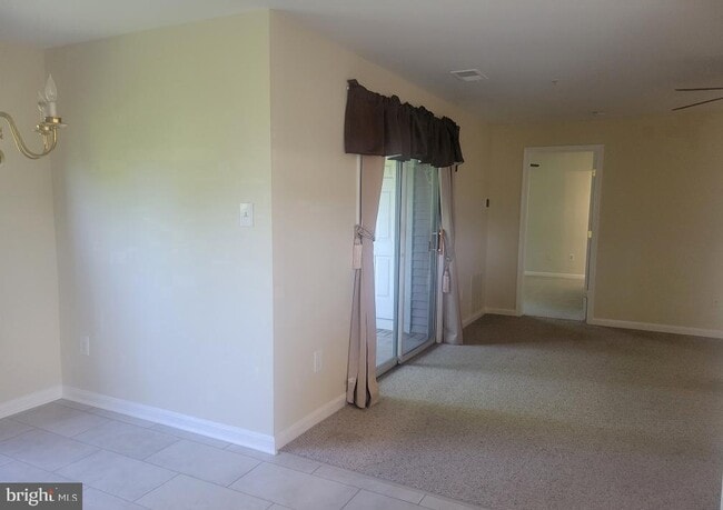 8813 Stoneridge Cir in Pikesville, MD - Building Photo - Building Photo