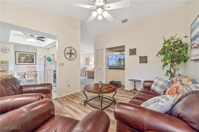8366 Charter Club Cir in Ft. Myers, FL - Building Photo - Building Photo