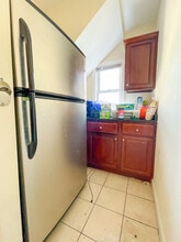 28 Linden St, Unit 1 in Boston, MA - Building Photo - Building Photo