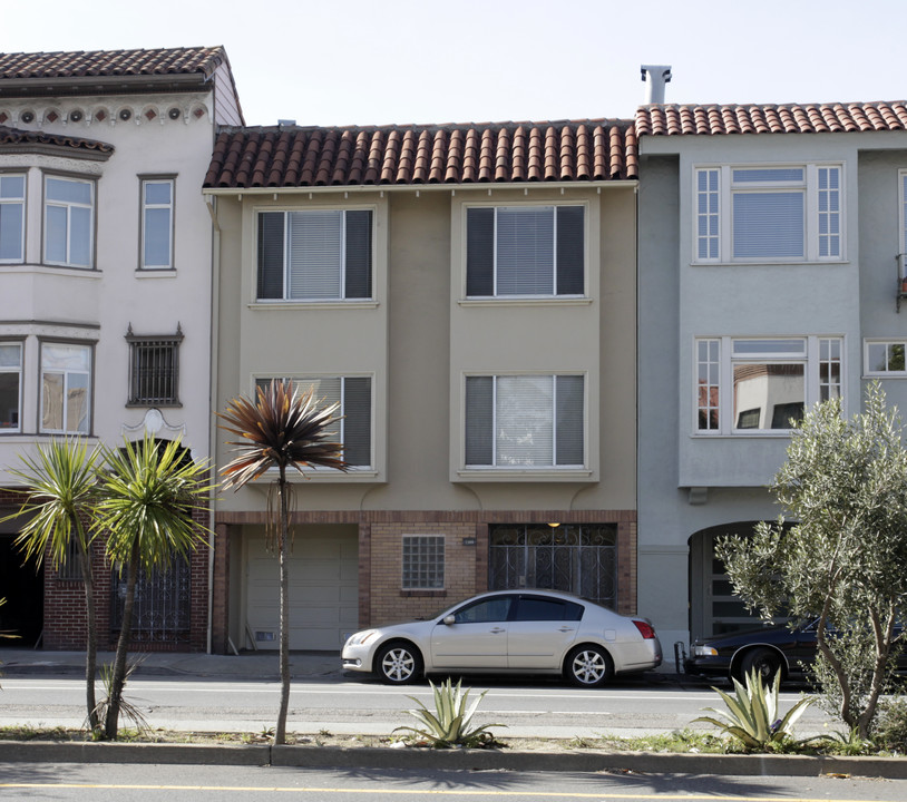 1566 Guerrero St in San Francisco, CA - Building Photo