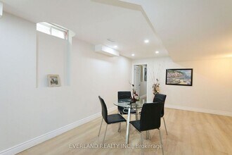 38 Kimberly Crt in Richmond Hill, ON - Building Photo - Building Photo