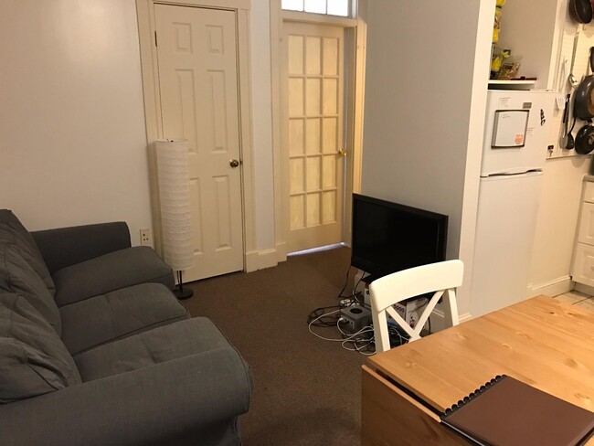 21 Aberdeen St, Unit 1E in Boston, MA - Foto de edificio - Building Photo