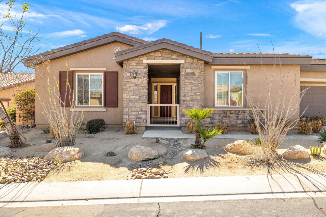 73685 Vermeer Way in Palm Desert, CA - Building Photo