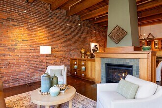 97 S Jackson St in Seattle, WA - Building Photo - Building Photo