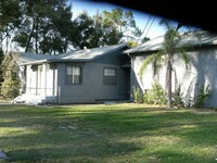 1825 E New York Ave in DeLand, FL - Foto de edificio - Building Photo