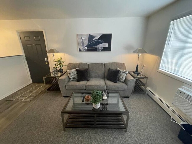 1135 High Ave in Oshkosh, WI - Building Photo - Building Photo