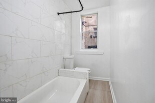 3462 N Front St in Philadelphia, PA - Building Photo