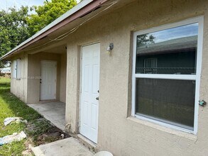 1592 NW 7th Terrace in Pompano Beach, FL - Building Photo - Building Photo