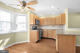 546 N 11th St in Philadelphia, PA - Building Photo - Building Photo