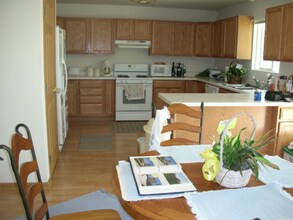 4439 W Lawn Ave in Gurnee, IL - Building Photo - Building Photo