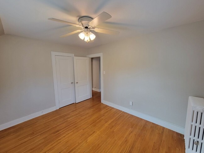 615 W 7th St in Cedar Falls, IA - Building Photo - Building Photo