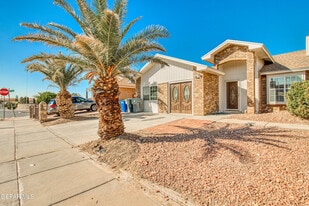 12103 Royal Woods Dr in El Paso, TX - Building Photo