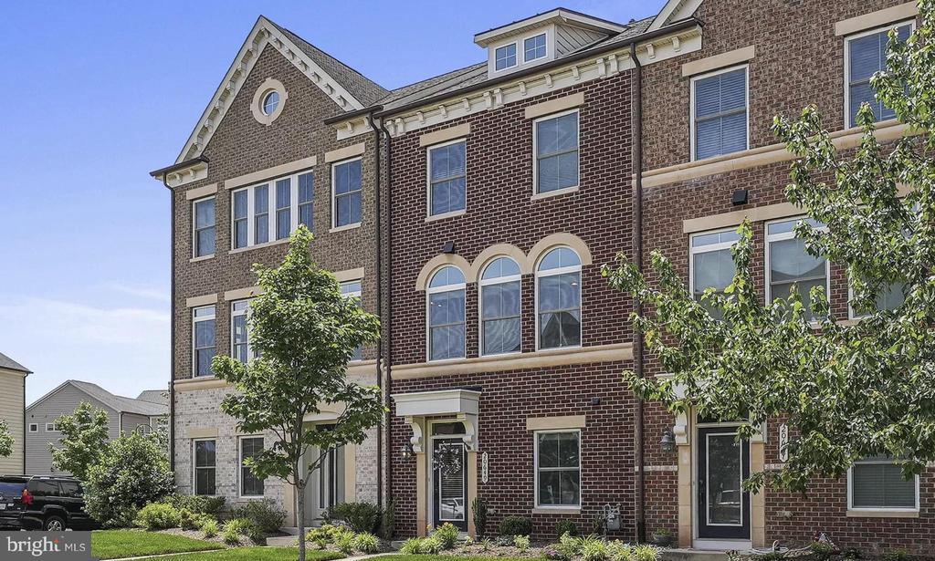 20649 Duxbury Terrace in Ashburn, VA - Building Photo