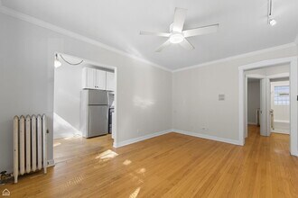 1020 W Barry Ave in Chicago, IL - Building Photo - Building Photo