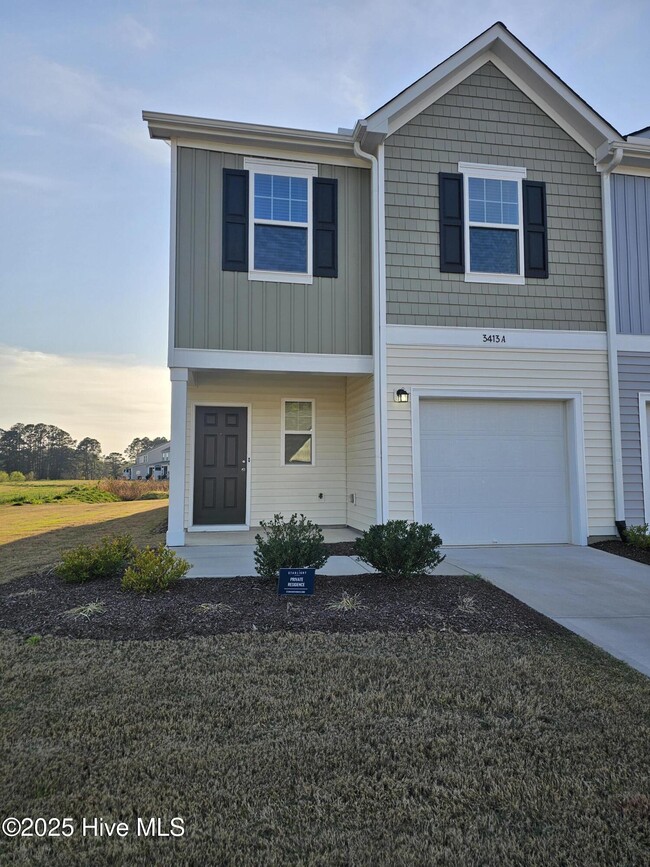 property at 3413 Baybrooke Dr