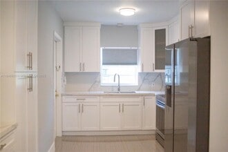 624 Westward Dr in Miami Springs, FL - Building Photo - Building Photo