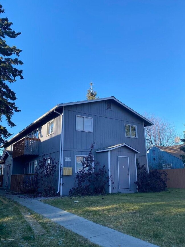 property at 608 N Bliss St