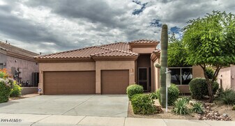 10453 E Pine Valley Dr in Scottsdale, AZ - Building Photo