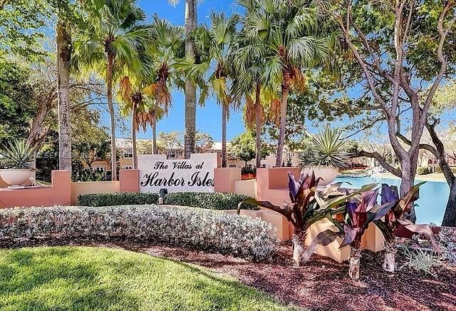 property at 4949 N Harbor Isles Dr