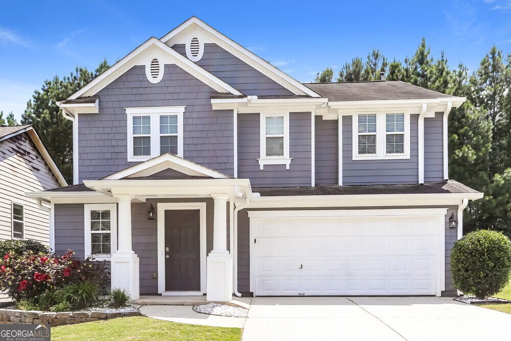 2210 Valley Creek Dr in Lithia Springs, GA - Building Photo