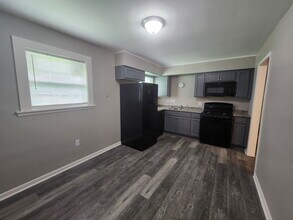 617 Annelle St in North Little Rock, AR - Building Photo - Building Photo