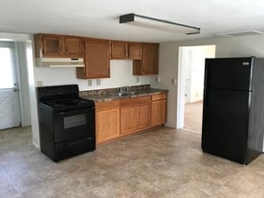 202 S Ash St in Centerville, IN - Building Photo - Building Photo