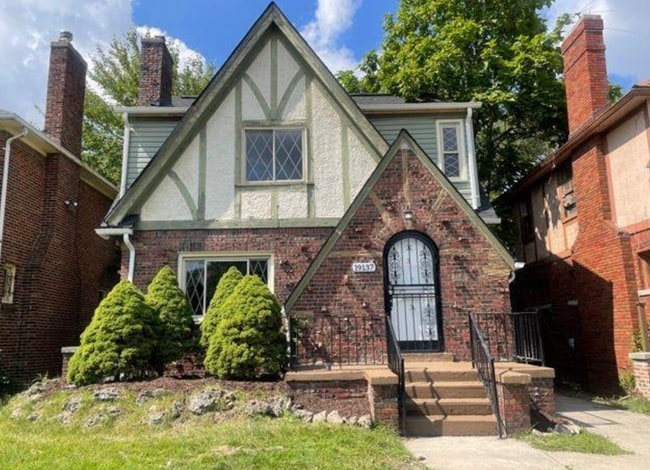 property at 19137 Santa Barbara Dr