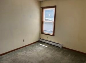 95 Oakland Ave, Unit Apt. 1 in Pawtucket, RI - Building Photo - Building Photo