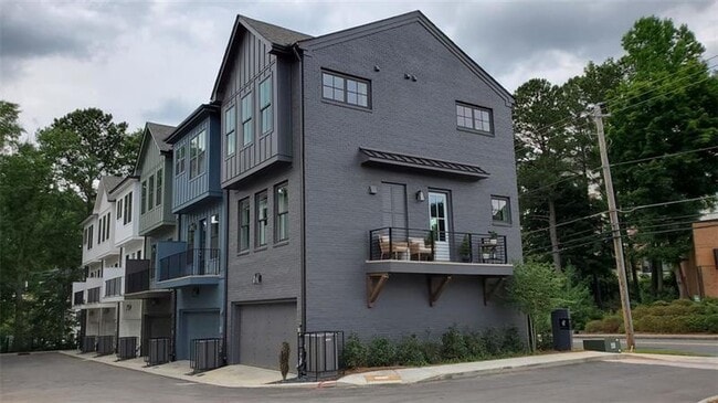 117 Chestnut Cir in Atlanta, GA - Building Photo - Building Photo