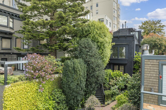 1215 Lombard St in San Francisco, CA - Foto de edificio - Building Photo