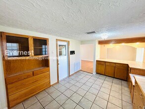 2127 Erin Dr in Holiday, FL - Building Photo - Building Photo