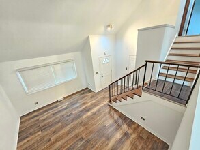 571 White Birch Rd in Lindenhurst, IL - Building Photo - Building Photo