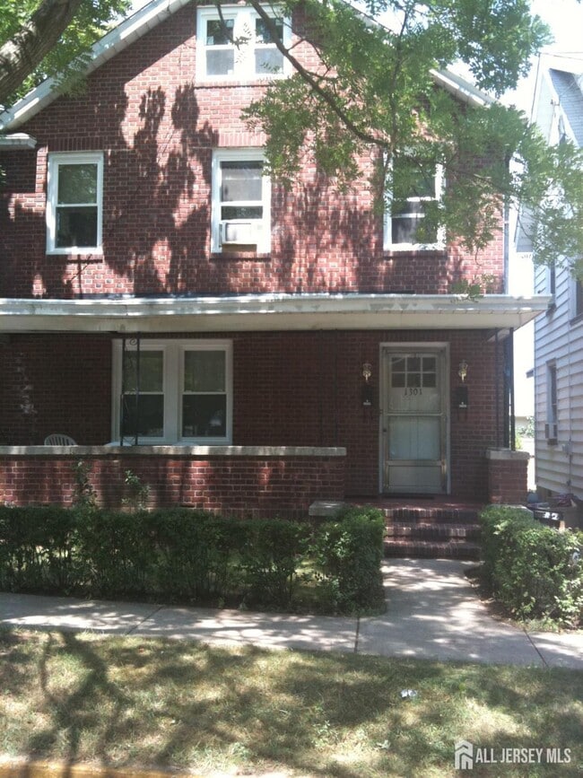 property at 1301 Central Ave
