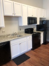 Spring Garden Station - Luxury Student Living in Greensboro, NC - Building Photo - Building Photo