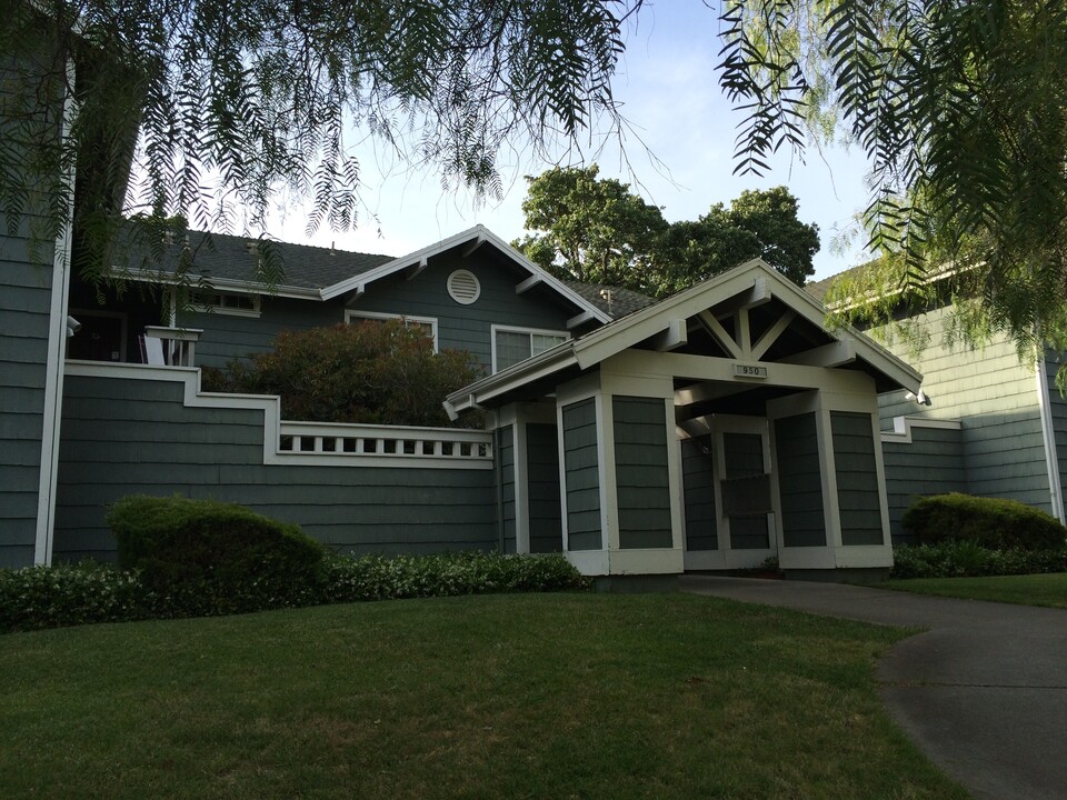 950 El Camino Ave, Unit 5 in Vacaville, CA - Foto de edificio