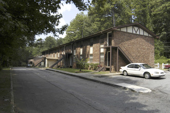 Essex House Apartments in Atlanta, GA - Building Photo - Building Photo