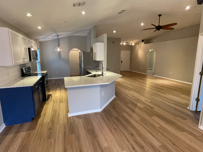121 Windsorville Ct in Jacksonville, FL - Building Photo - Building Photo