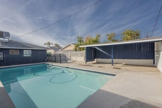 1312 Telegraph Ave in Bakersfield, CA - Building Photo - Building Photo