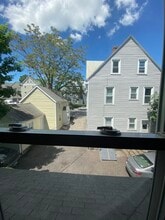 56 Winship St, Unit 2 in Boston, MA - Foto de edificio - Building Photo