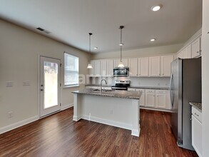 1014 Pine St in Mooresville, NC - Building Photo - Building Photo