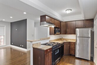 7724 N Ashland Ave in Chicago, IL - Building Photo - Building Photo