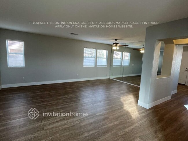 3416 Summersprings Dr in Las Vegas, NV - Foto de edificio - Building Photo